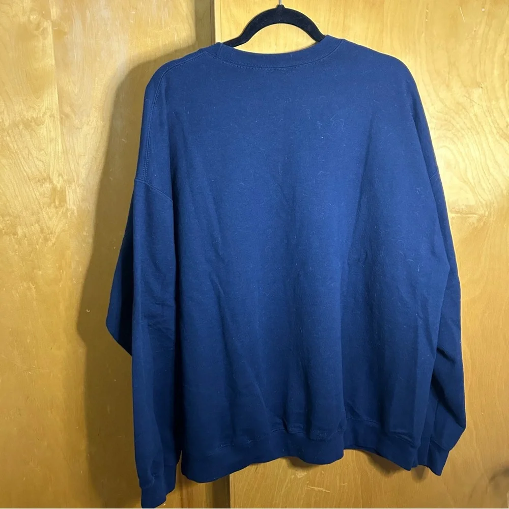Disney Box Lunch Wall-E Crewneck sweatshirt - Picture 2 of 5